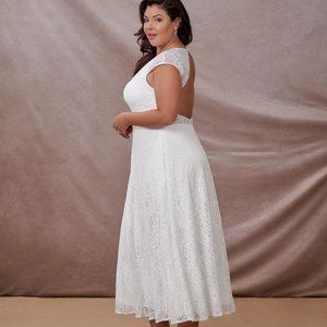 Azazie Wedding Dress Lilly Diamond White Size WD18